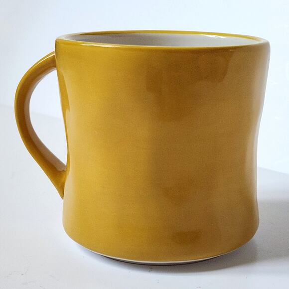 Anthropologie Colorway Mia Hand-Painted Monogram Mug – Choose Letter K, M or R - Picture 4 of 16